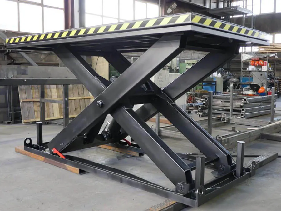 Podemnik-dlya-sklada-gruzopodemnostyu-3000-kg-3-1400x789-1